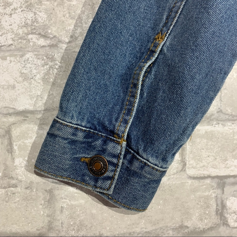 WAX JEAN. DENIM JACKET. FLORAL EMBROIDERY. 100% COTTON. MEDIUM WASH. SZ MEDIUM - Picture 7 of 11